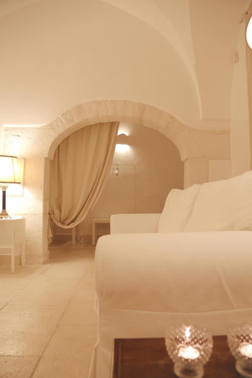 오스투니 카사 다토레 B&B 외부 사진